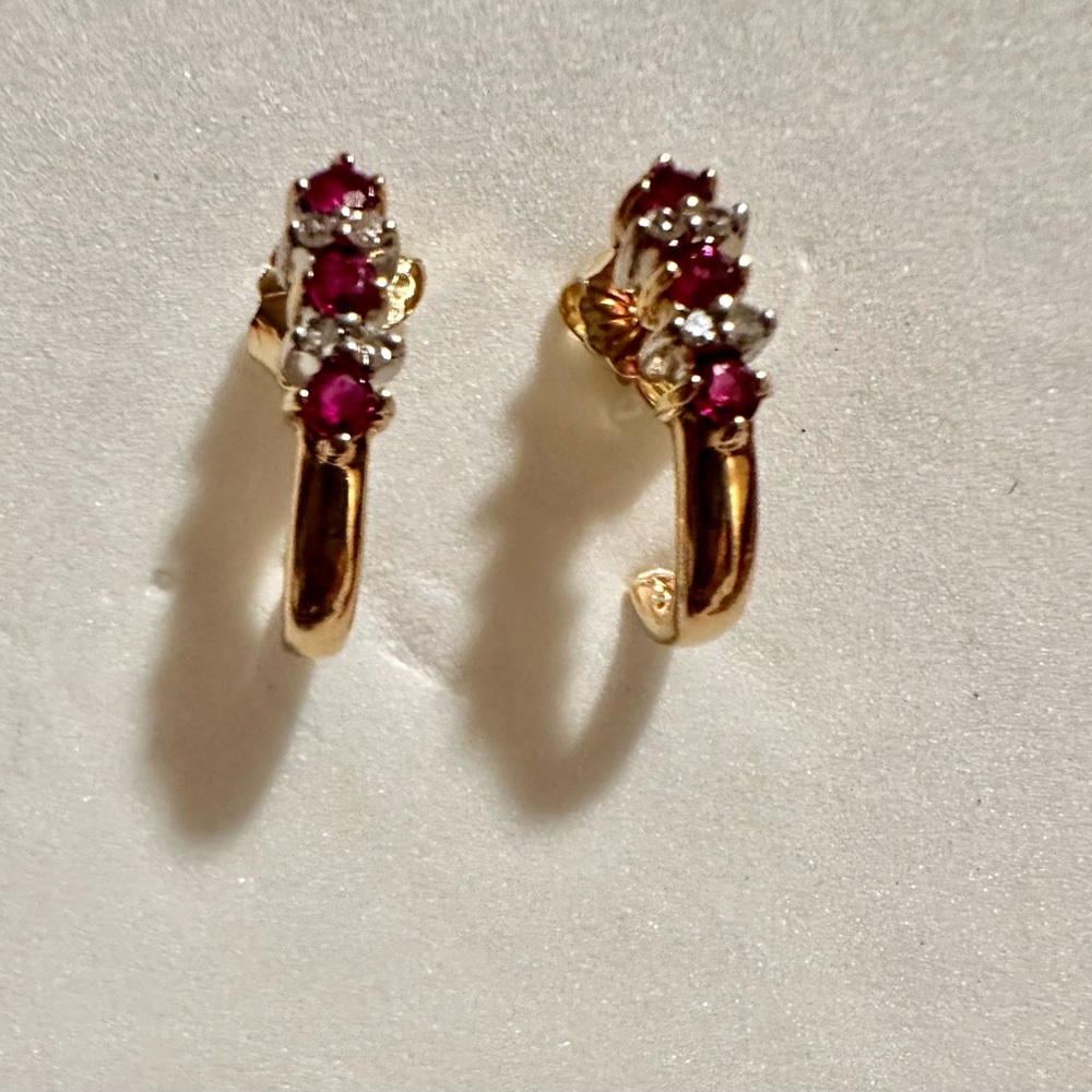 Vintage Solid 14k Ruby & Diamond Earrings 2.15 Gr. - image 6